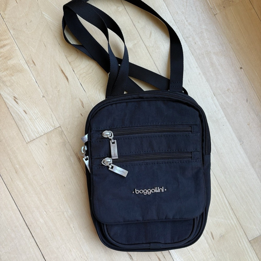 baggallini‎  RFID Journey Crossbody Bag Black NWOT Travel Ready